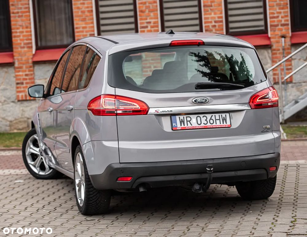 Ford S-Max 2.0 TDCi DPF Champions Edition - 9
