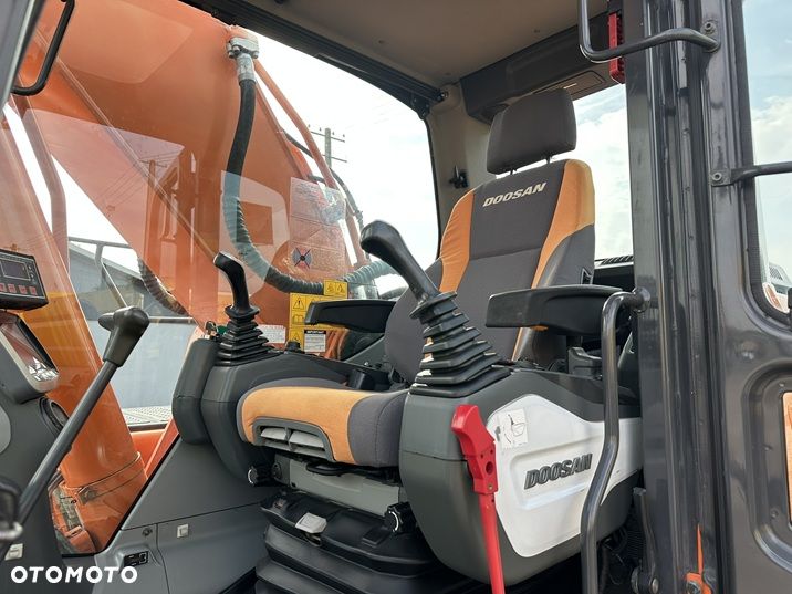 Doosan DX 300 LC-3 - 23
