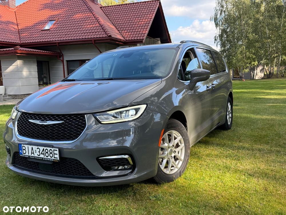 Chrysler Pacifica - 23