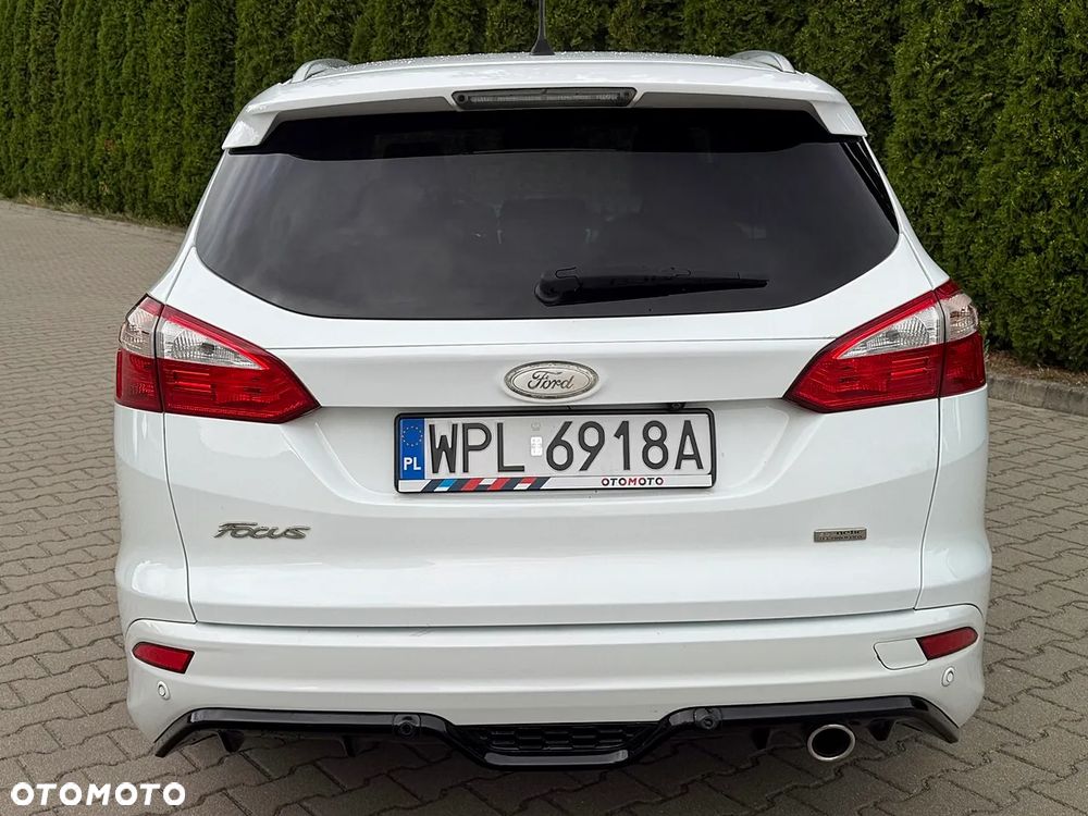Ford Focus 1.6 EcoBoost Titanium - 12