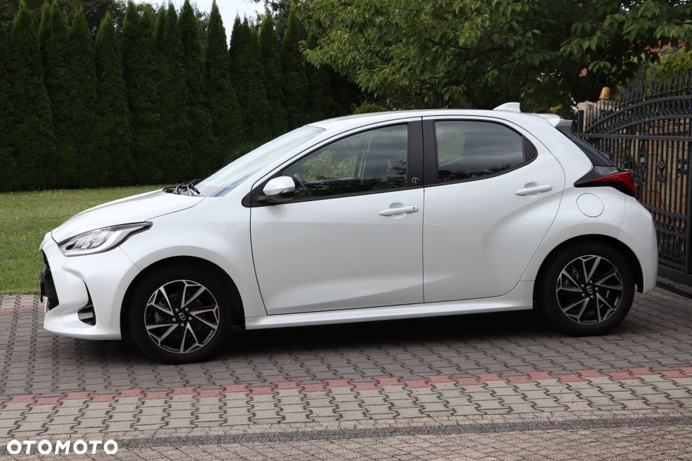 Toyota Yaris 1.5 VVT-i Team Deutschland - 18