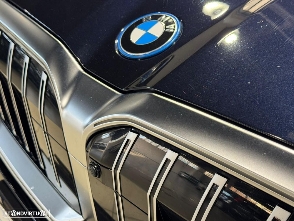 BMW i5 eDrive40 Edição Desportiva M - 6