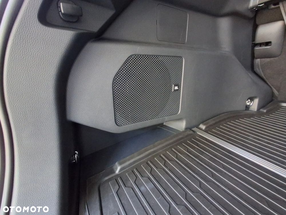 Toyota RAV4 - 18