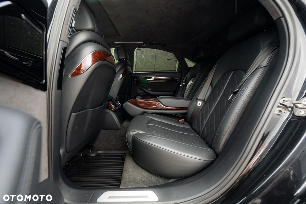 Audi A8 4.2 TDI Quattro - 14