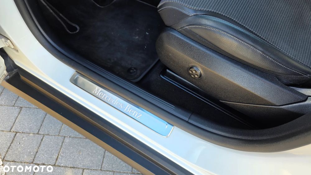 Mercedes-Benz GLC 220 d mHEV 4-Matic Avantgarde - 38