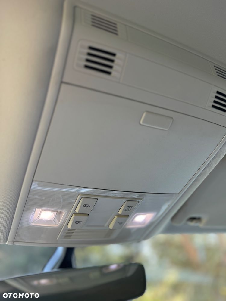 Volkswagen Passat ver-2-0-tdi-bluemotion-technology-dsg-comfortline - 11