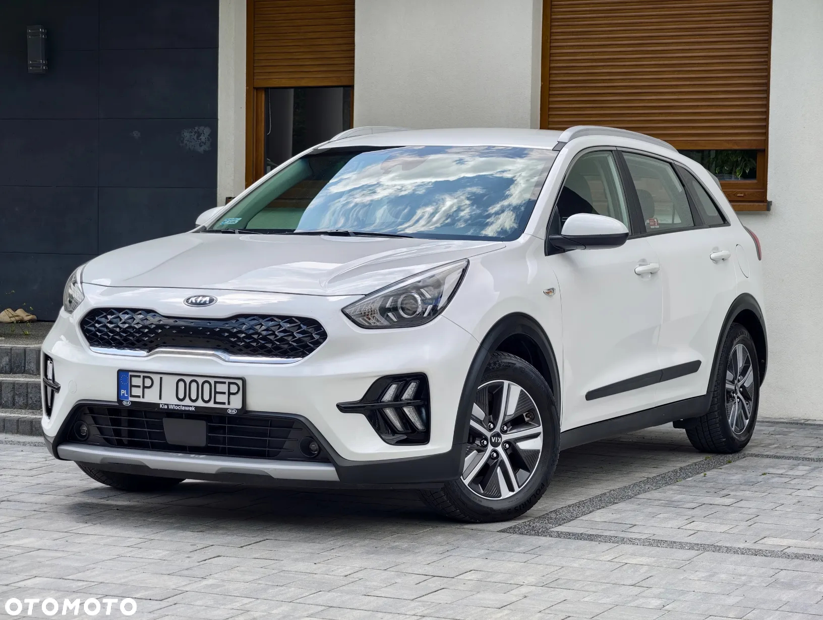 Kia Niro 1.6 GDI Hybrid L Business Line - 27