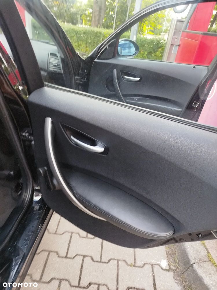 BMW Seria 1 - 25