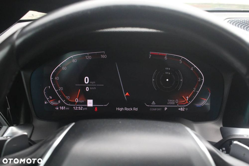 BMW Seria 3 330i xDrive M Sport - 21