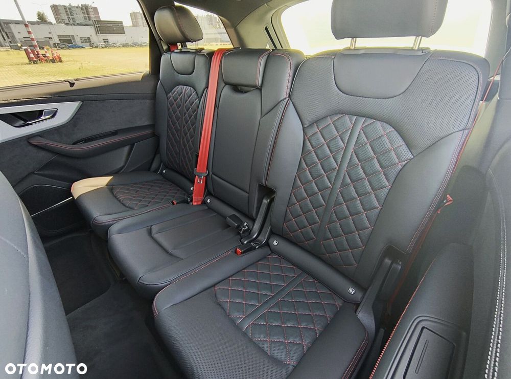 Audi Q8 - 34