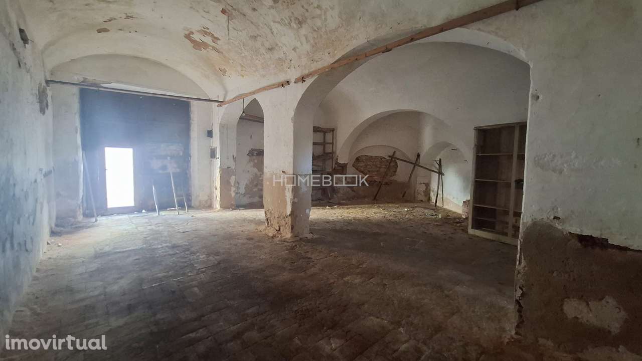 HABITAÇÃO  e ANTIGO LAGAR DE AZEITE  - ESTOI -CENTRO HISTÓRICO - Grande imagem: 5/32