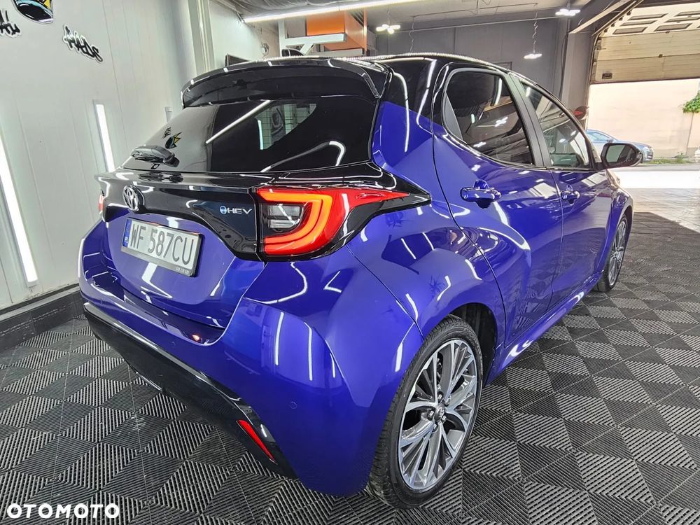 Toyota Yaris - 4