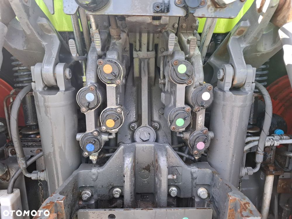 Claas ARION 650 - 11