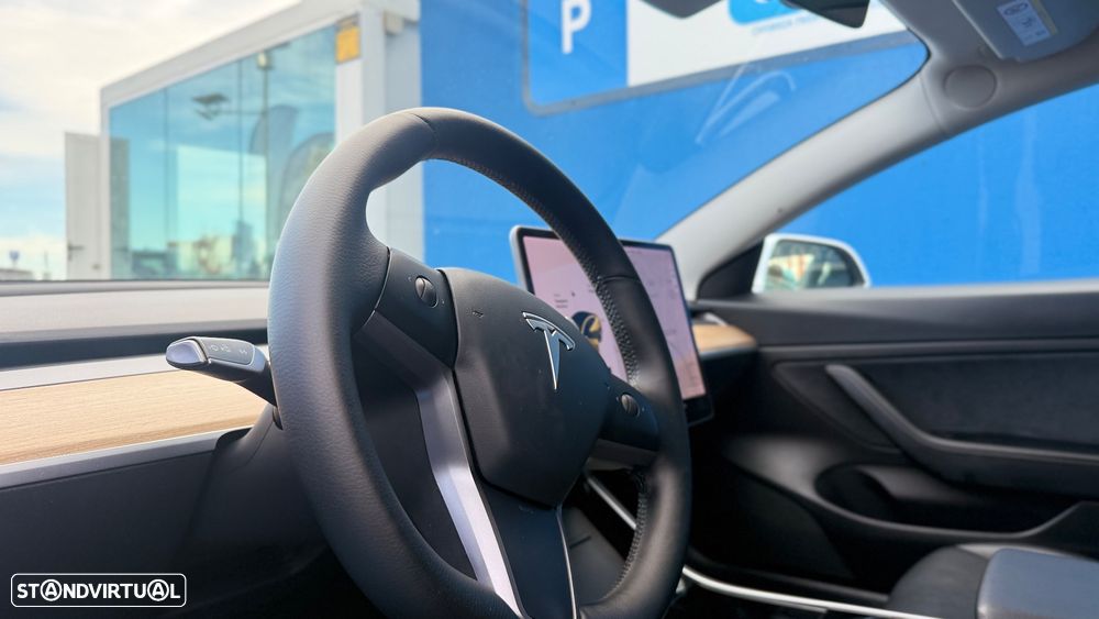 Tesla Model 3 Standard Range Plus RWD - 11