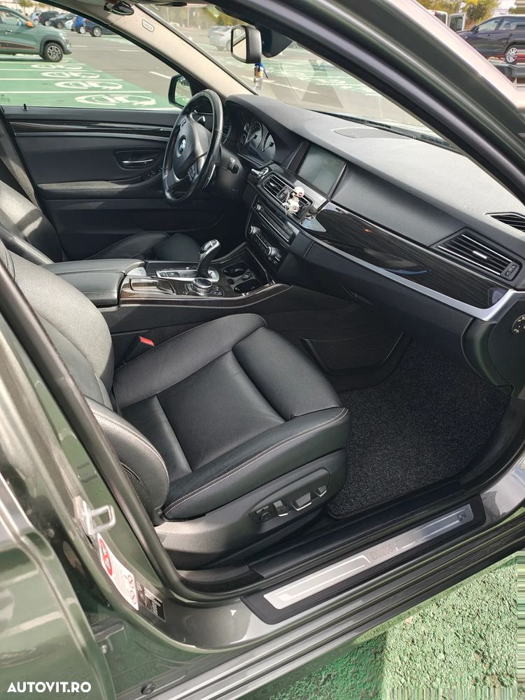BMW Seria 5 525d xDrive AT - 18