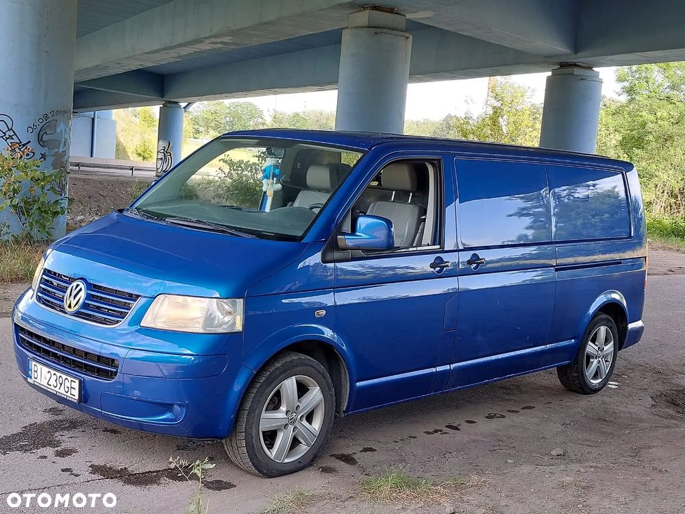 Volkswagen Transporter - 1