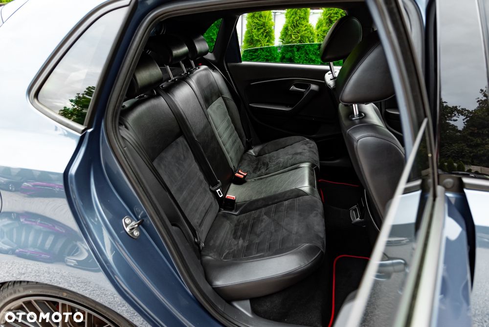 Volkswagen Polo 1.8 TSI (Blue Motion Technology) DSG GTI - 24