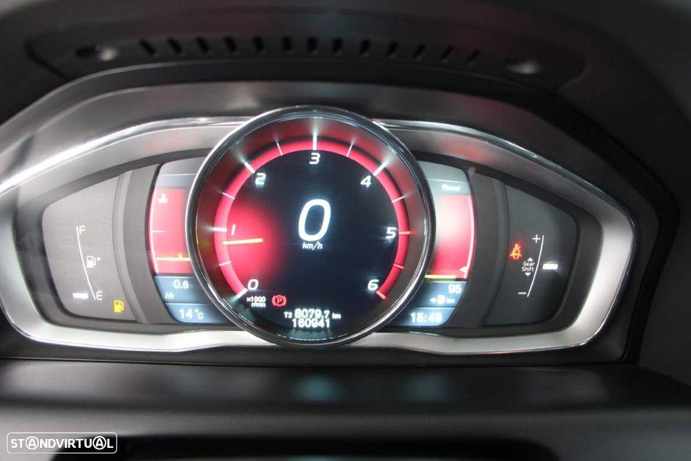 Volvo XC 60 2.0 D4 R-Design 139g Start/Stop - 8