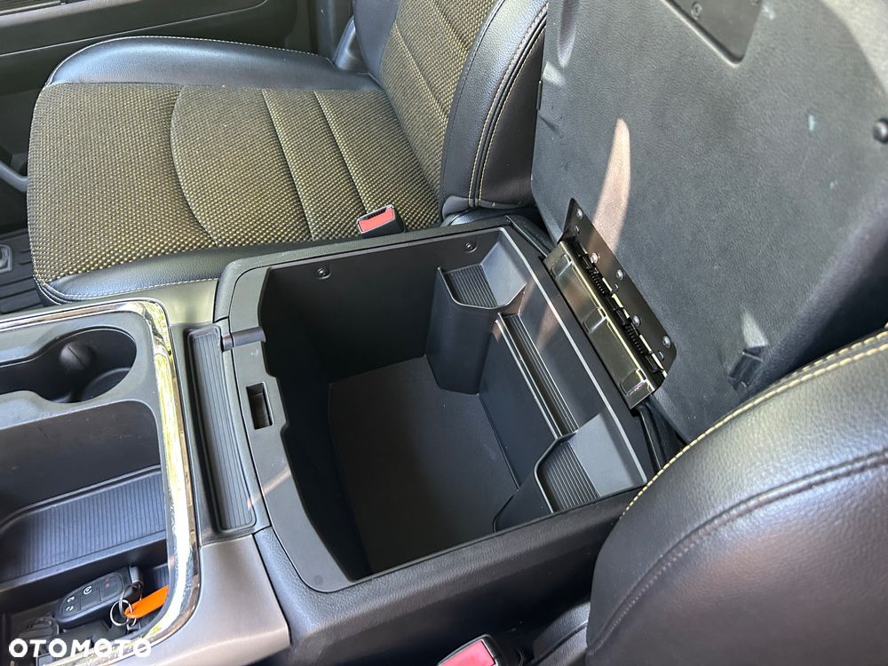Dodge RAM 5.7 4x4 - 18