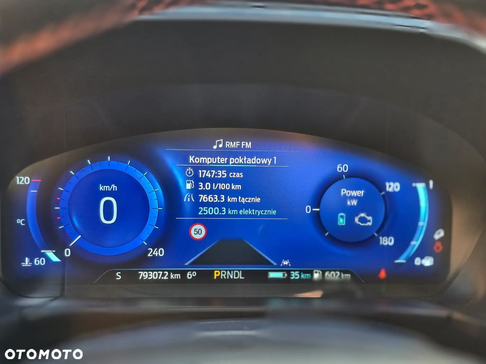 Ford Kuga 2.5 Duratec PHEV ST-LINE - 8