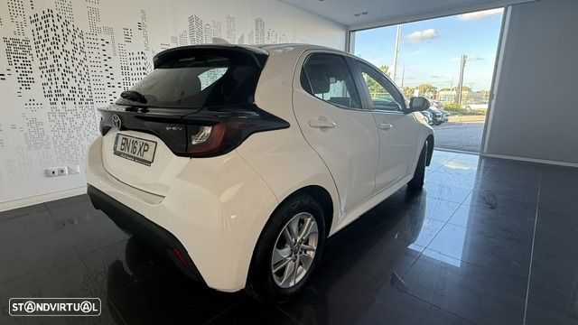 Toyota Yaris 1.5 HDF Comfort Plus - 6