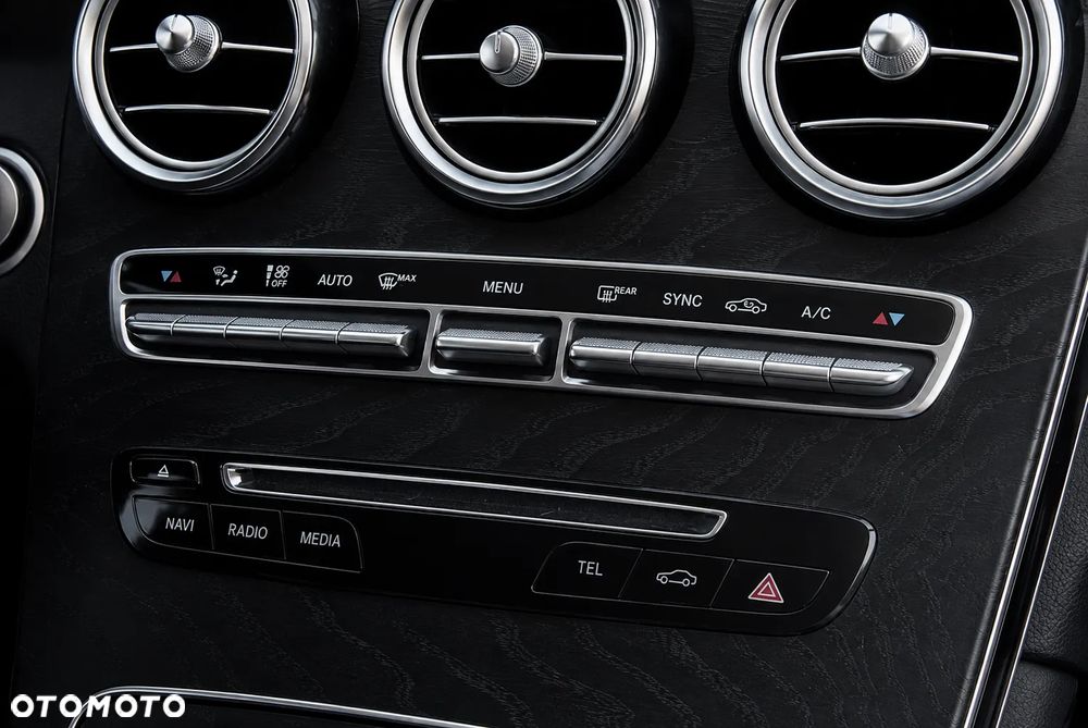 Mercedes-Benz GLC - 35