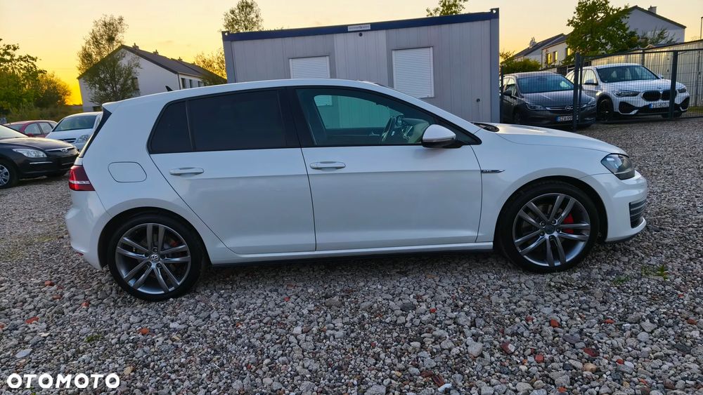 Volkswagen Golf GTD (BlueMotion Technology) - 6