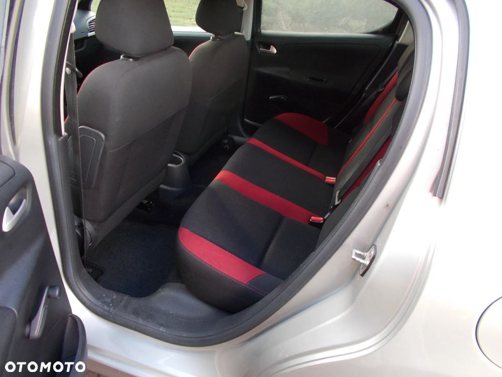 Peugeot 207 - 5