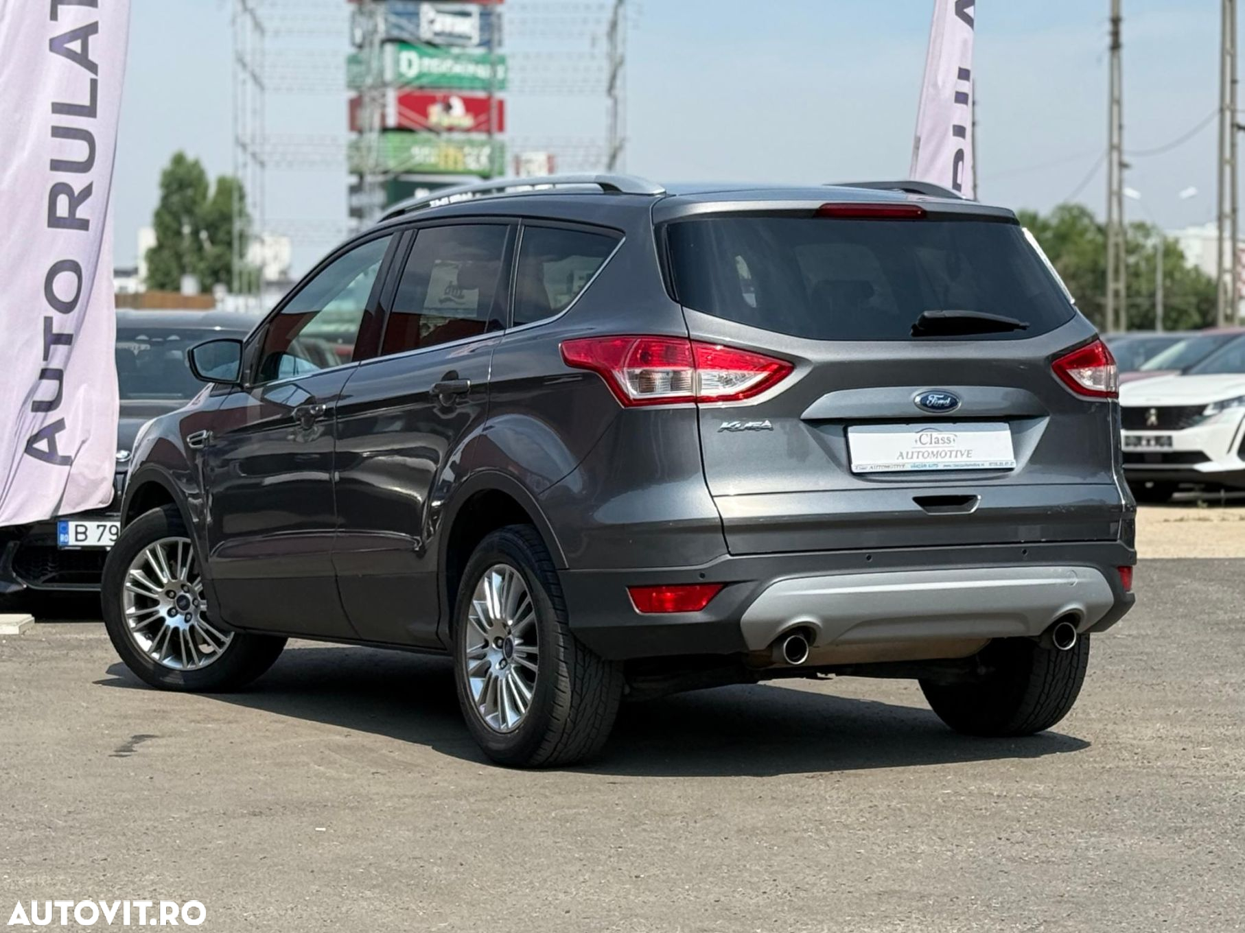 Ford Kuga 1.6 EcoBoost Aut. 4WD Titanium - 11