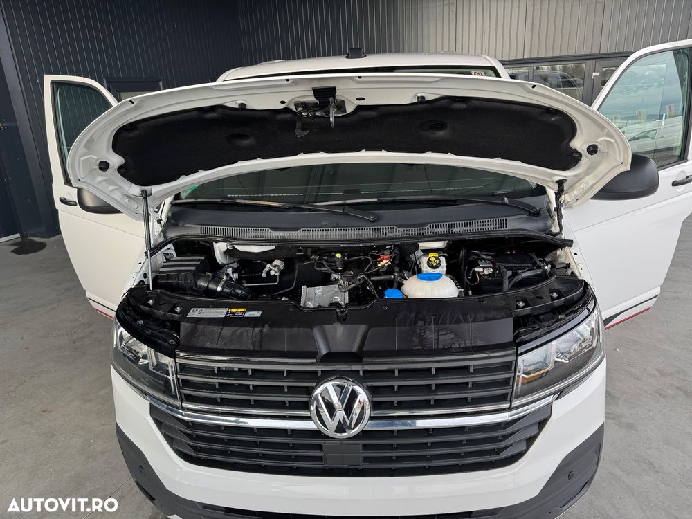 Volkswagen Multivan - 28