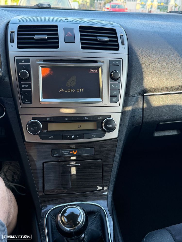 Toyota Avensis SW 2.0 D-4D Luxury+GPS - 19