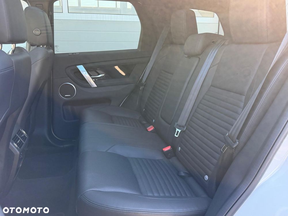 Land Rover Discovery Sport 2.0 D200 mHEV Dynamic SE - 24