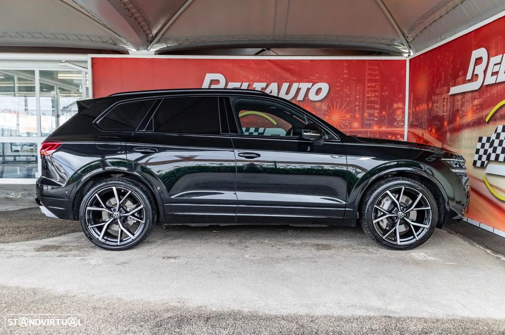 VW Touareg 3.0 TSI e-Hybrid R - 4