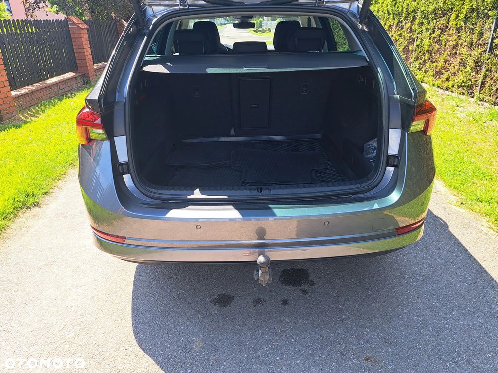 Skoda Octavia 2.0 TDI Style DSG - 10