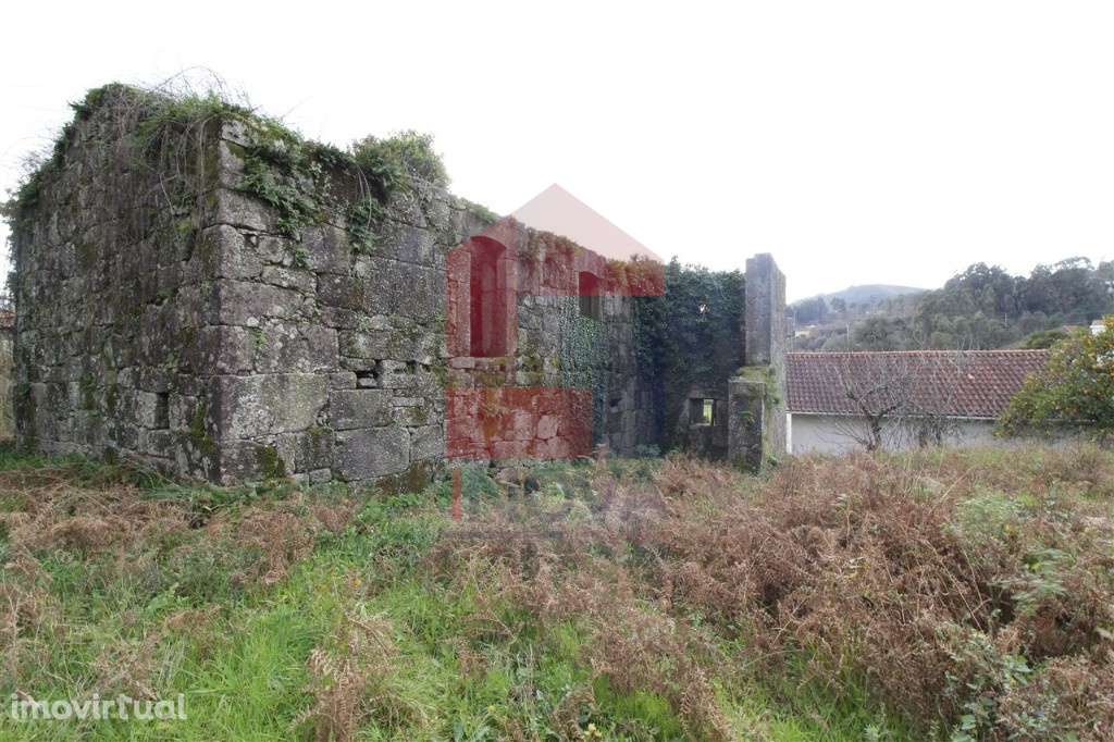 Moradia para restauro, Atães - Grande imagem: 2/22