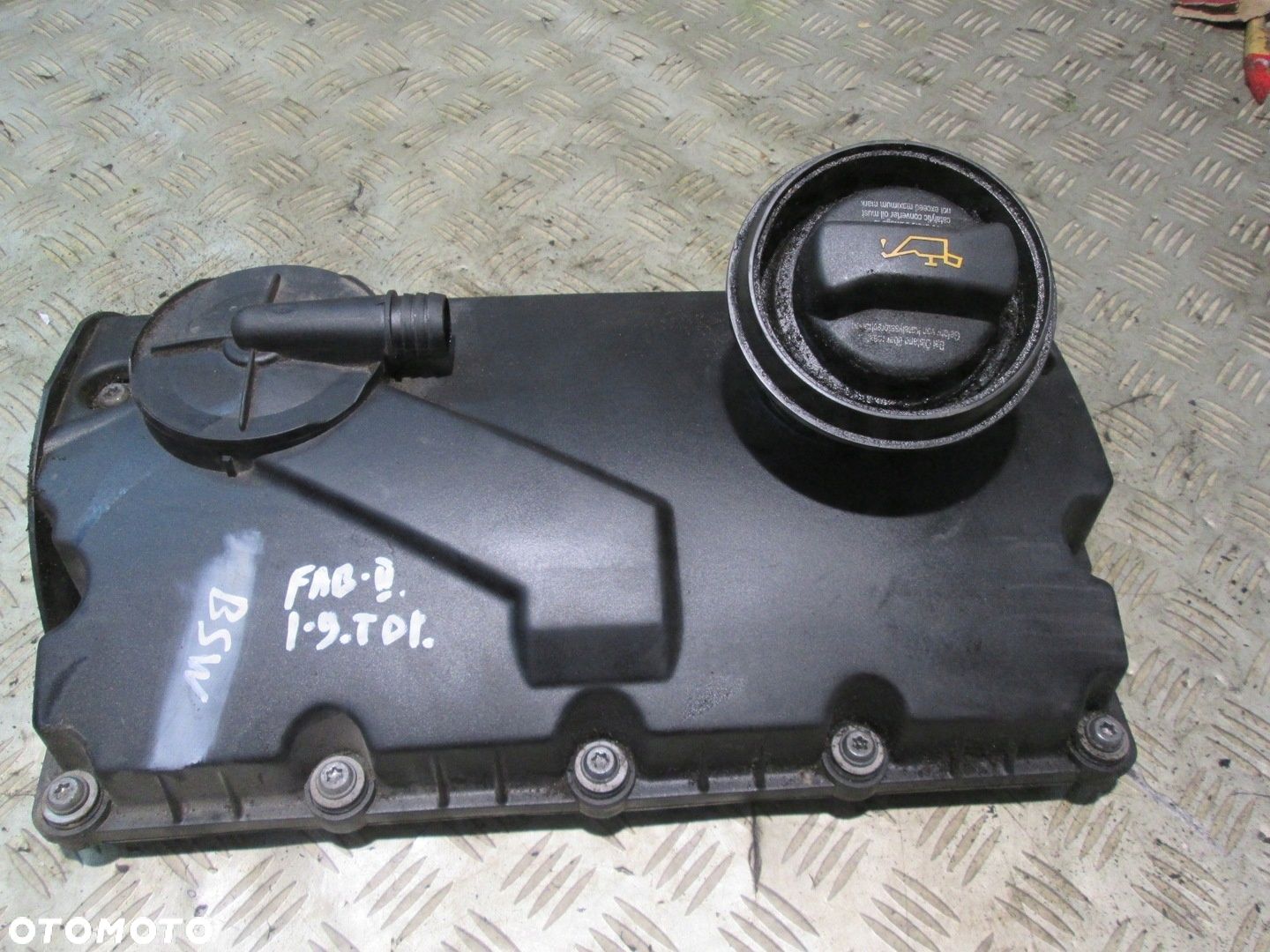 POKRYWA ZAWOROW VW AUDI SEAT SKODA FABIA II 1.9 TDI BSW 038103475 - 1