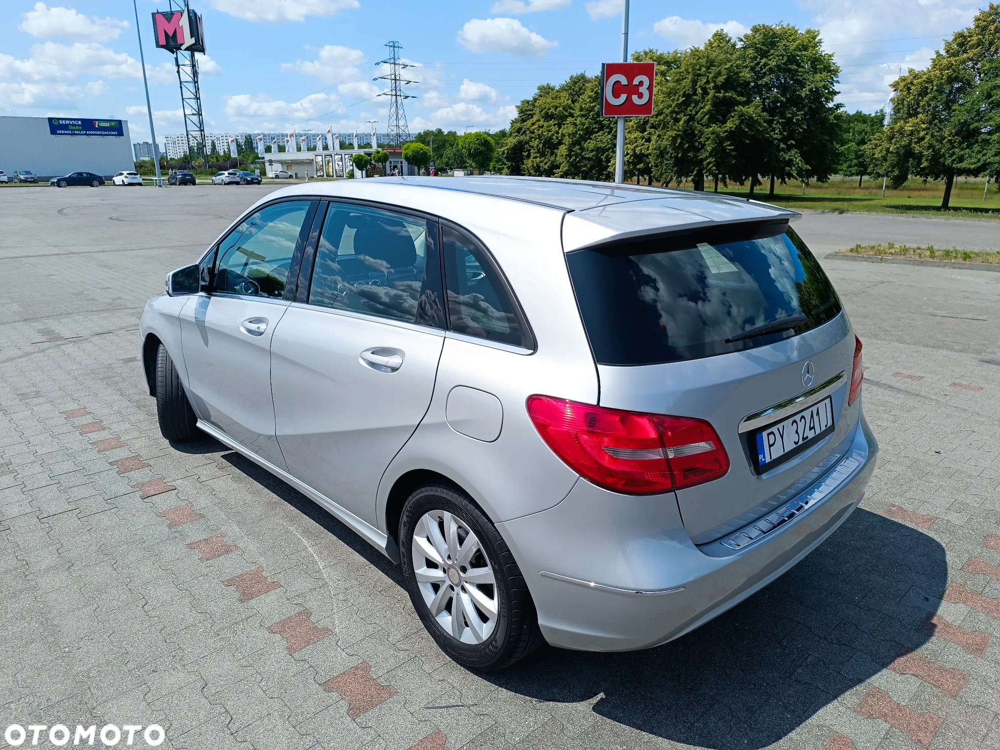 Mercedes-Benz Klasa B 180 (BlueEFFICIENCY) - 4