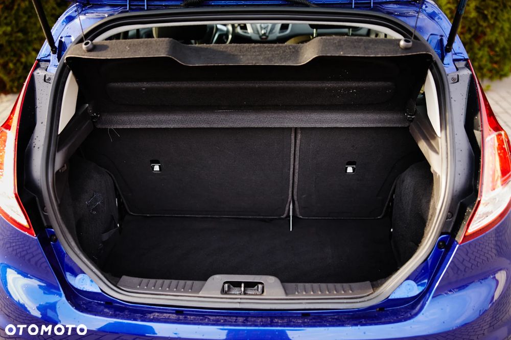 Ford Fiesta 1.25 Ambiente - 32