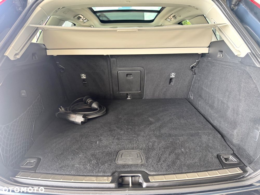 Volvo XC 60 T6 AWD Recharge Geartronic Inscription - 9