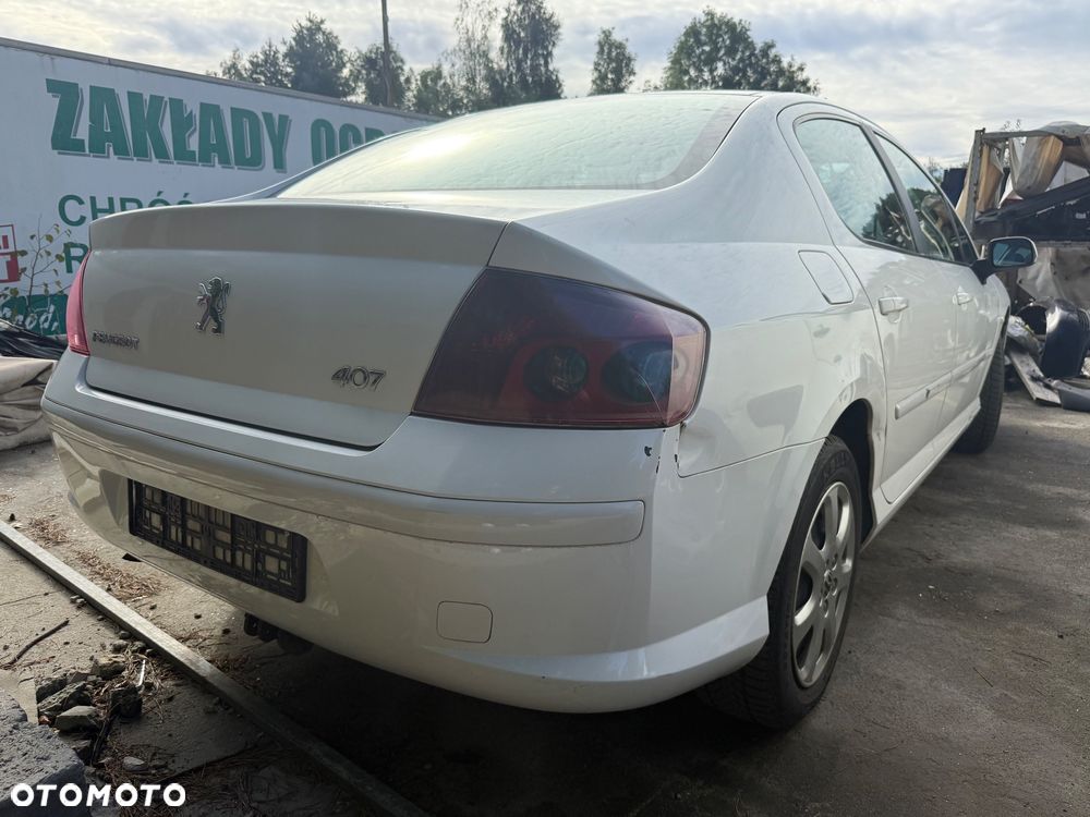 ZDERZAK TYLNY PEUGEOT 407 SEDAN - 4