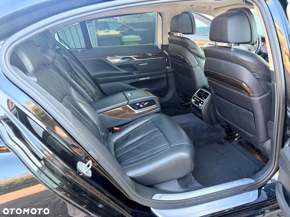 BMW Seria 7 730Ld xDrive - 12