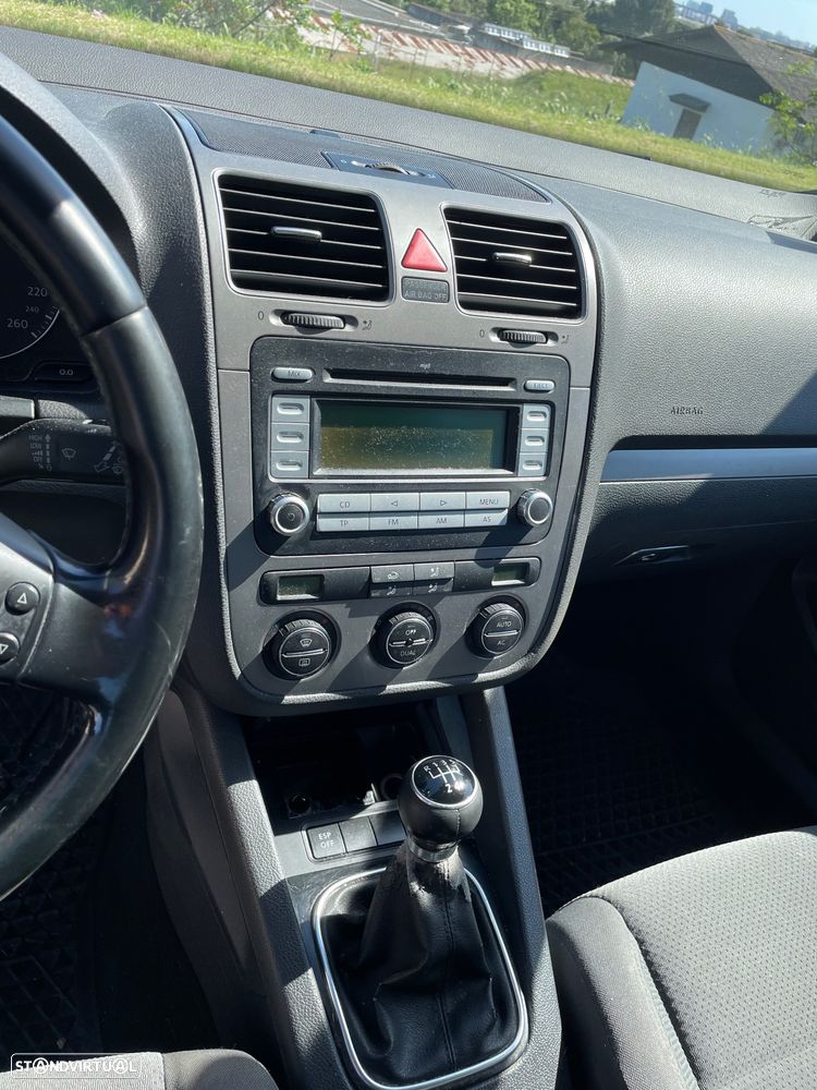 VW Golf 1.9 TDi BlueM. Confortline - 7