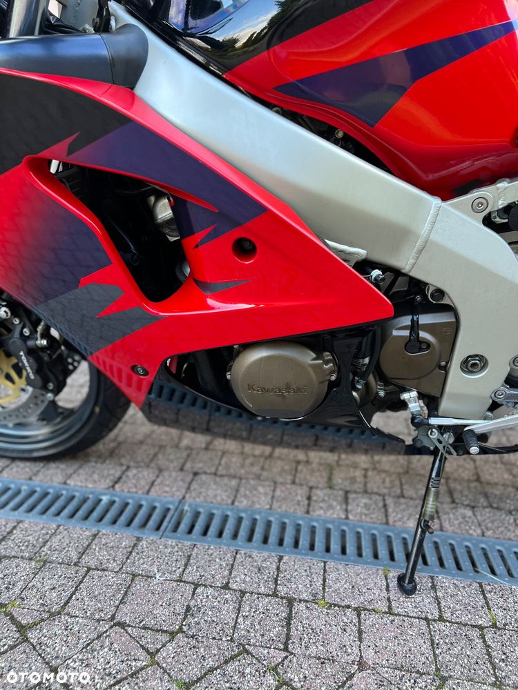 Kawasaki ZX - 24