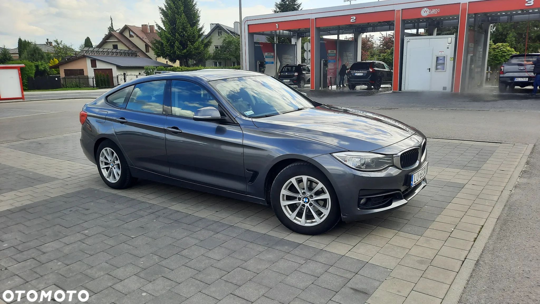 BMW 3GT 320i - 1