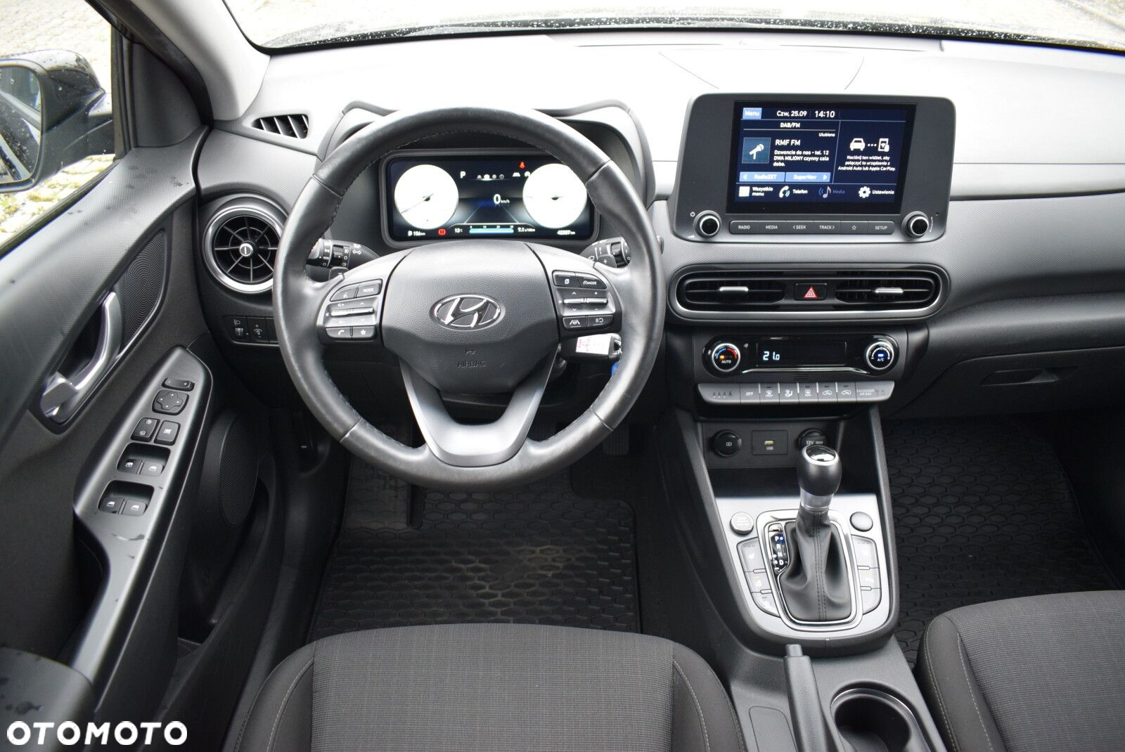 Hyundai Kona - 12