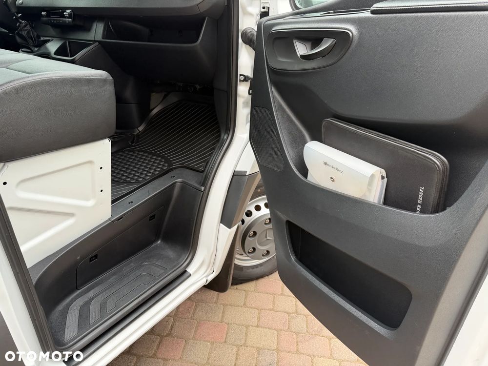Mercedes-Benz Sprinter 516 Bliźniaki Izoterma Winda - 21