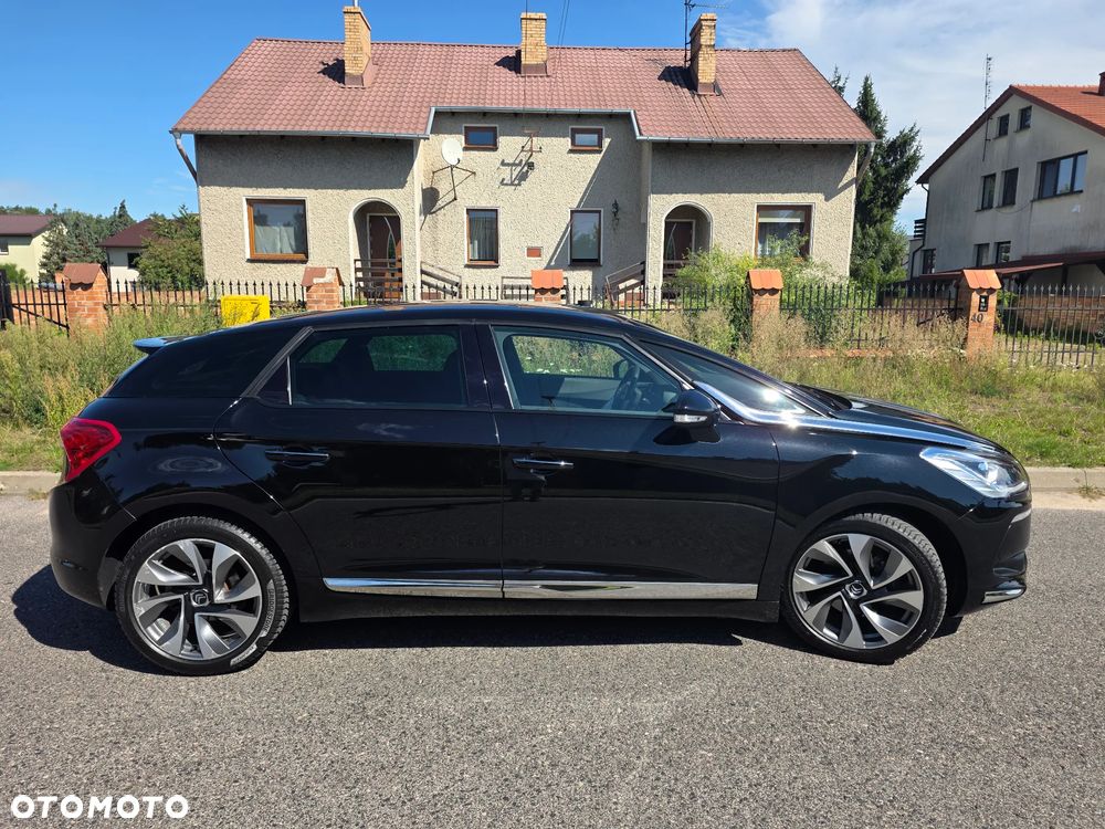 Citroën DS5 1.6 THP SoChic - 5