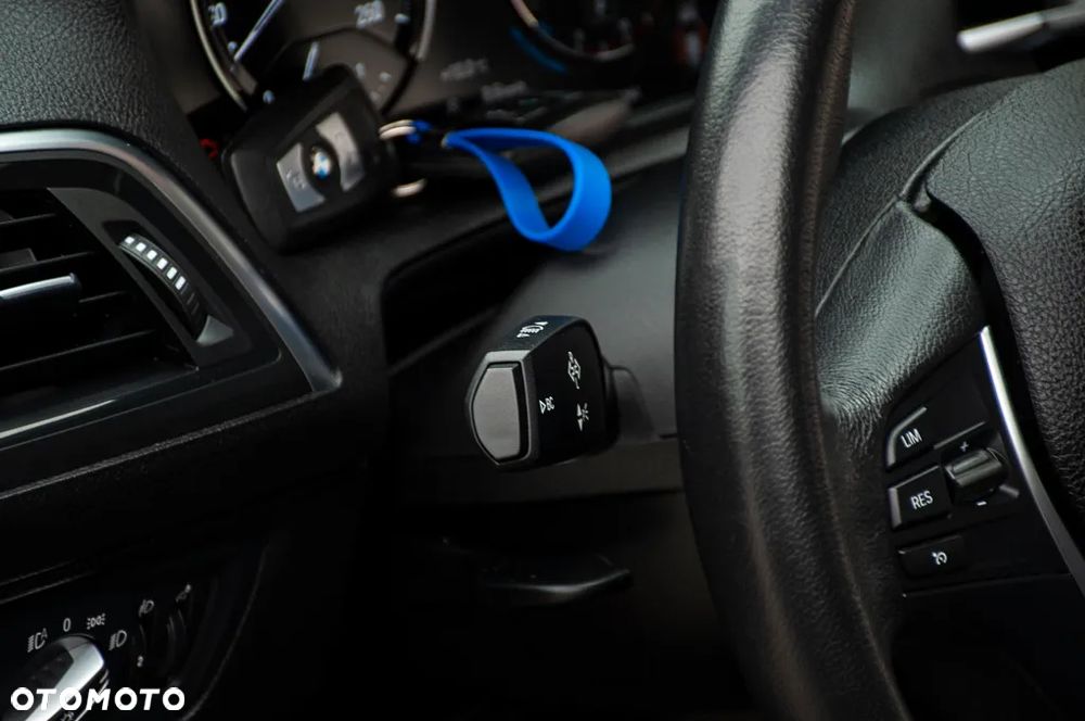 BMW Seria 1 116d EfficientDynamics Edition Sport Line - 40