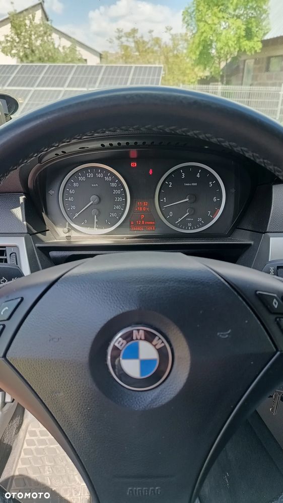 BMW Seria 5 - 25