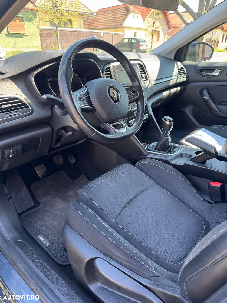 Renault Megane - 9